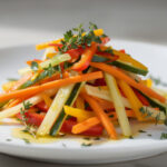 découvrez une recette facile et rapide pour préparer une julienne de légumes savoureuse et saine, idéale pour un repas léger et gourmand.